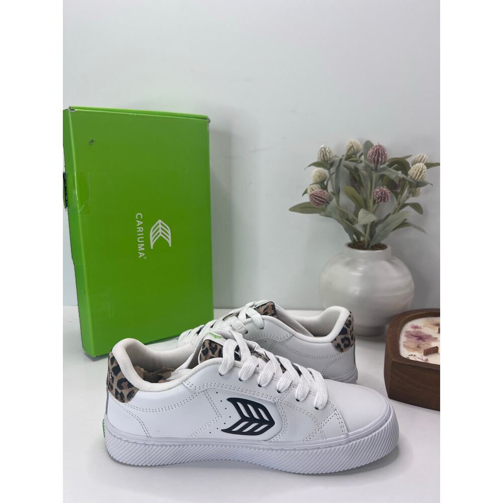 Cariuma Salvas Casual Leather Sneaker White/Leopard Print Heel Women's 7.5 NWB - Picture 6 of 9